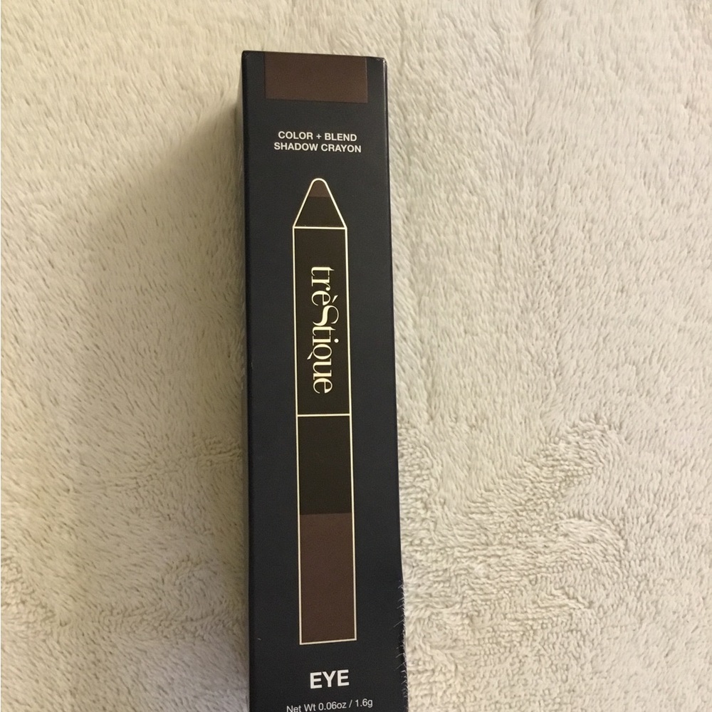 Trestique Belgium Chocolate Shadow Eye Crayon.